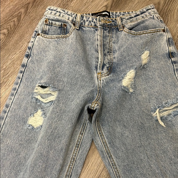 Fashion Nova High Rise Distressed Jeans size 7 - Picture 5 of 10